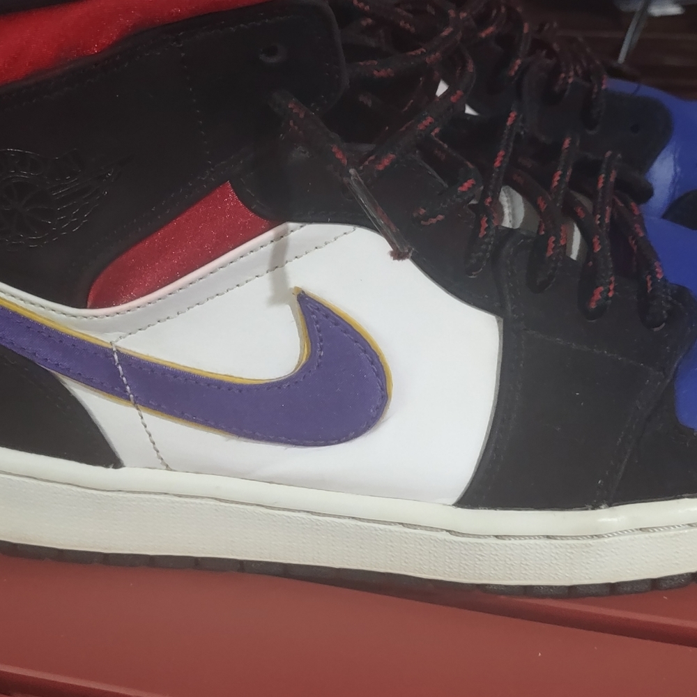 Air Jordan 1 SE Lakers Rivals size 12